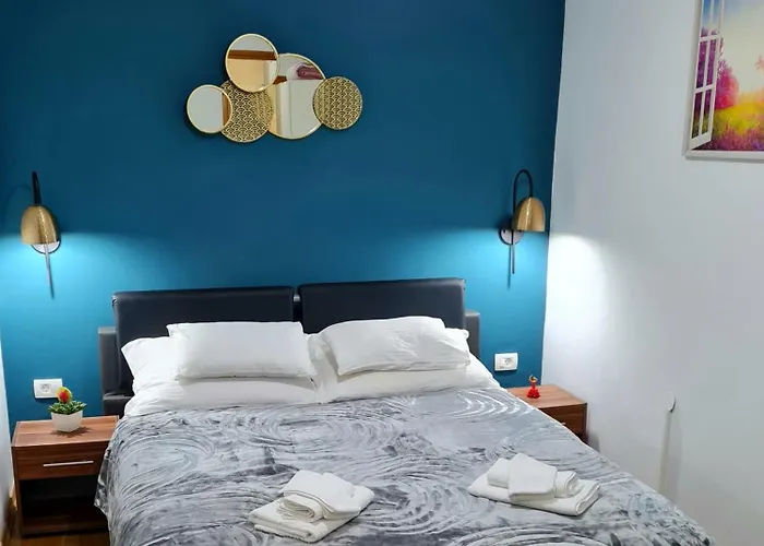 Inchy Accommodation - Heritage Rooms In Diocletian'S Palace Pensión