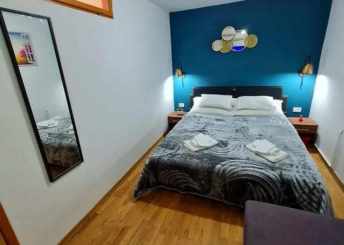 Inchy Accommodation - Heritage Rooms In Diocletian'S Palace Split