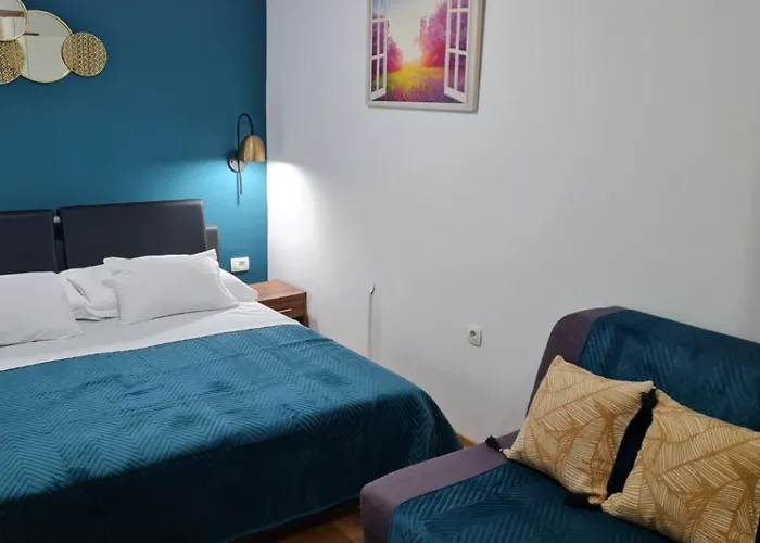 Inchy Accommodation - Heritage Rooms In Diocletian'S Palace 3* Split