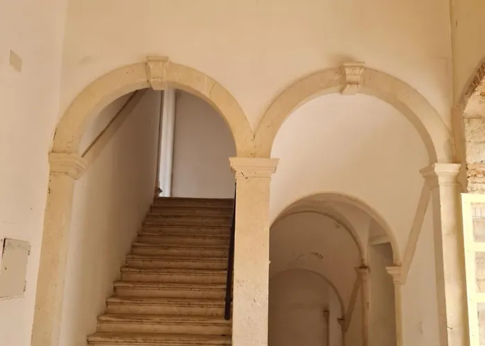 Inchy Accommodation - Heritage Rooms In Diocletian'S Palace