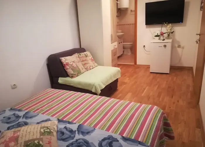 Inchy Accommodation - Heritage Rooms In Diocletian'S Palace Pensión