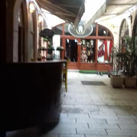 Inchy - In The Center Of Diocletian's Palace