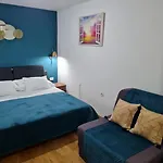 Inchy Accommodation 3* Σπλιτ
