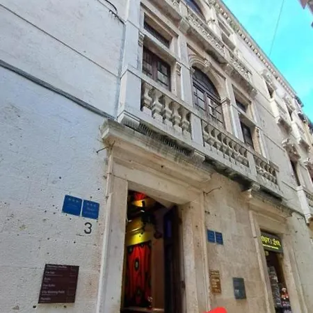 Penzion Inchy - In The Center Of Diocletian's Palace Split