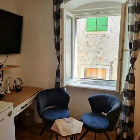 Inchy - In The Center Of Diocletian's Palace 3* Split