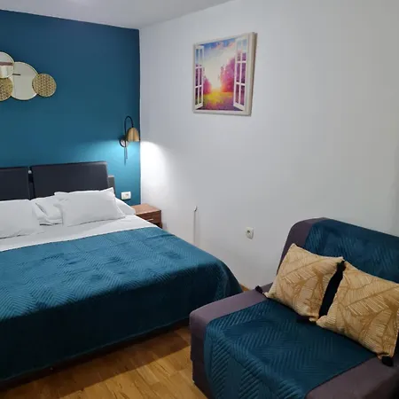 Inchy - In The Heart Of Diocletian's Palace 4* ספליט