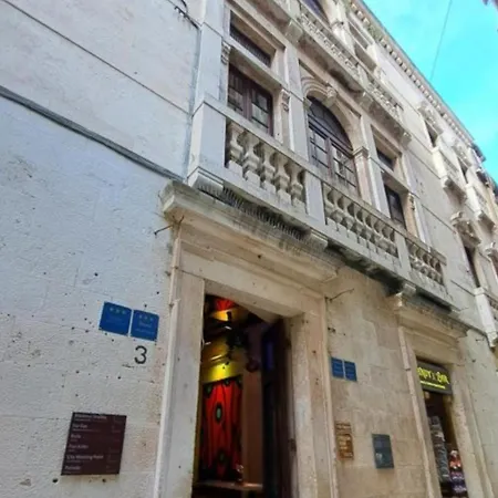 Inchy - In The Center Of Diocletian's Palace 3*