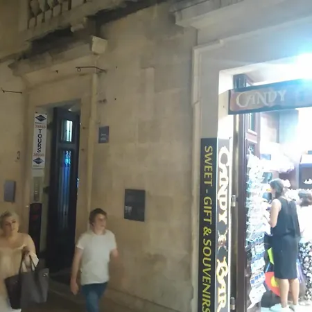 Inchy - In The Heart Of Diocletian's Palace בית הארחה 4*