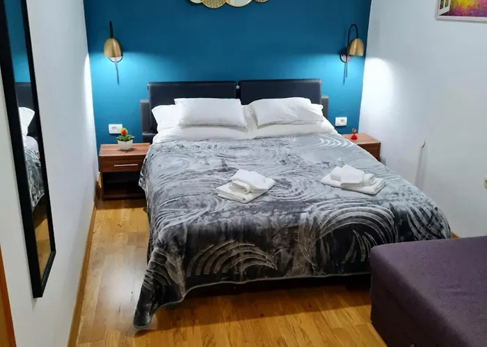 Inchy Accommodation - Heritage Rooms In Diocletian'S Palace 3*